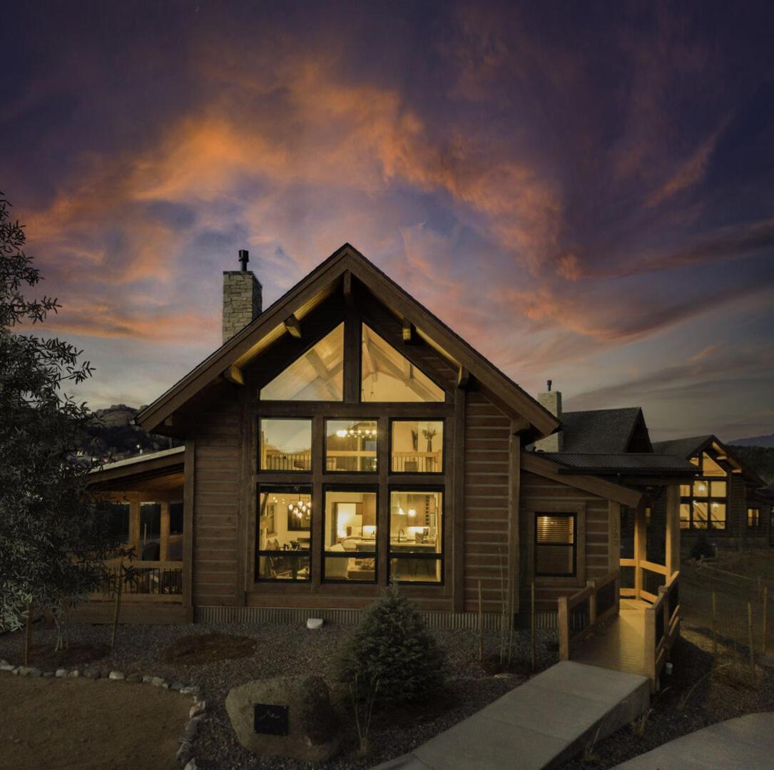 Chic Retreat Indoor Outdoor Fireplace, Private Jacuzzi, Great Location! Estes Park Zimmer foto